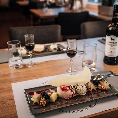 Gorch Fock فندق تيميندورفير ستراند