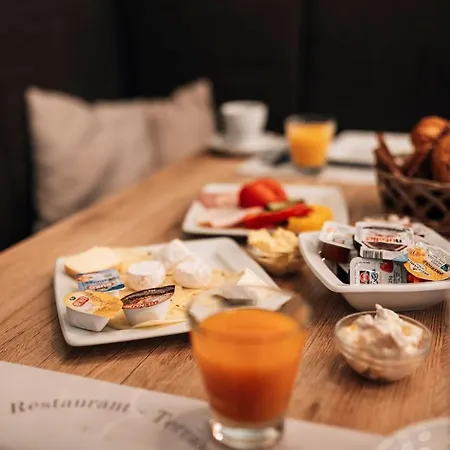 Gorch Fock تيميندورفير ستراند