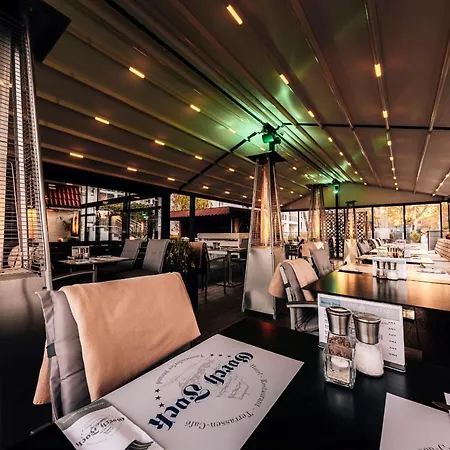 فندق Gorch Fock تيميندورفير ستراند