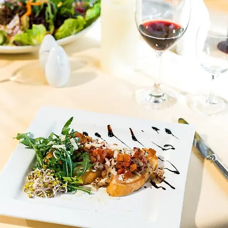 Gorch Fock فندق 3*